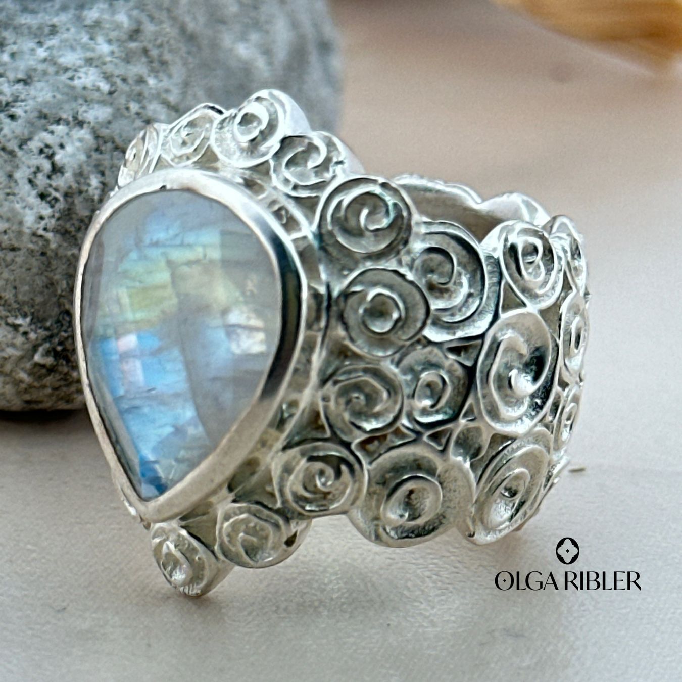 Olga Ribler Ringe: Mondstein Ring Sterling Silber  Ringgrösse 57 – Neu (gemäss Beschreibung) aus Luzern von byolgaribleroutlet