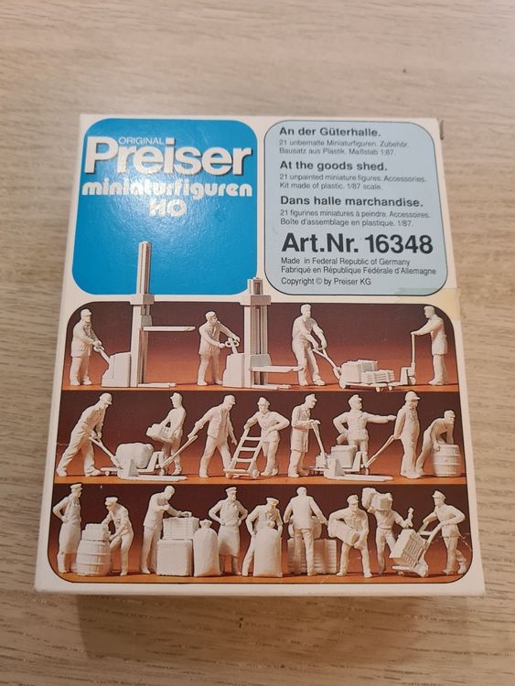Preiser Miniaturfiguren – 13 Soldats Prussiens – Cavalerie 1:32 (60mm) – À Peindre