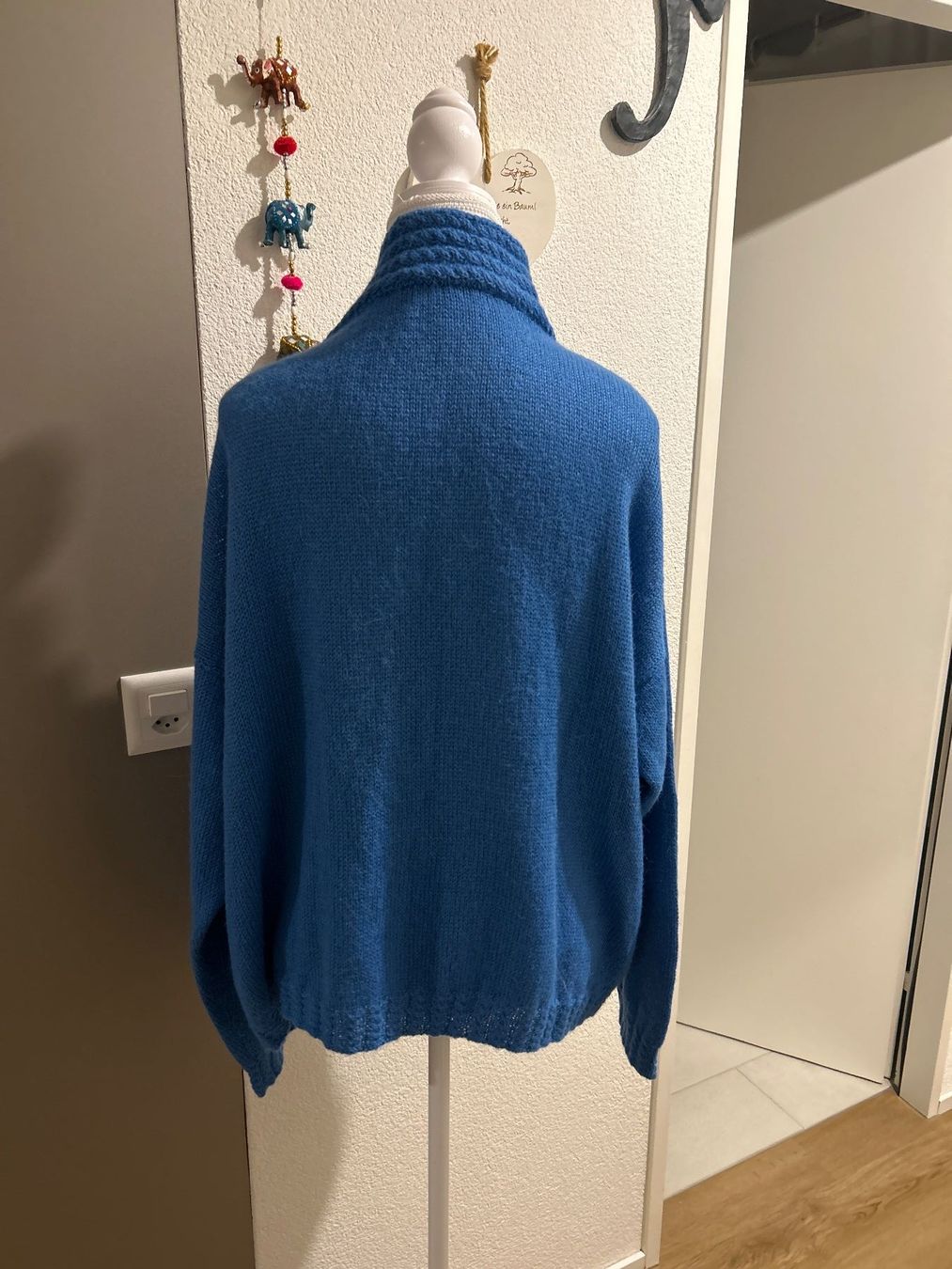 Jacken: Flauschige Strickjacke blau selbstgestrickt – Gebraucht aus Brunnen von Nala2929 4