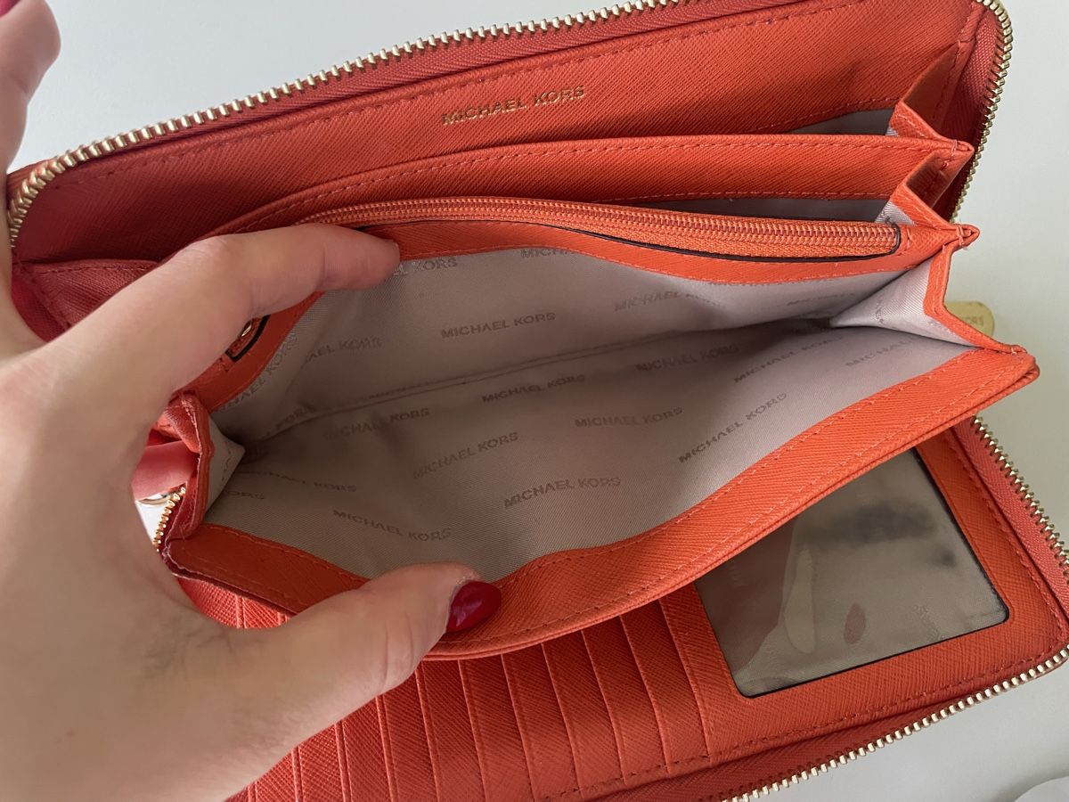 Michael Kors Portafogli: MICHAEL KORS PORTEMONNAIE – Usato da Zürich venduto da nayawe 5