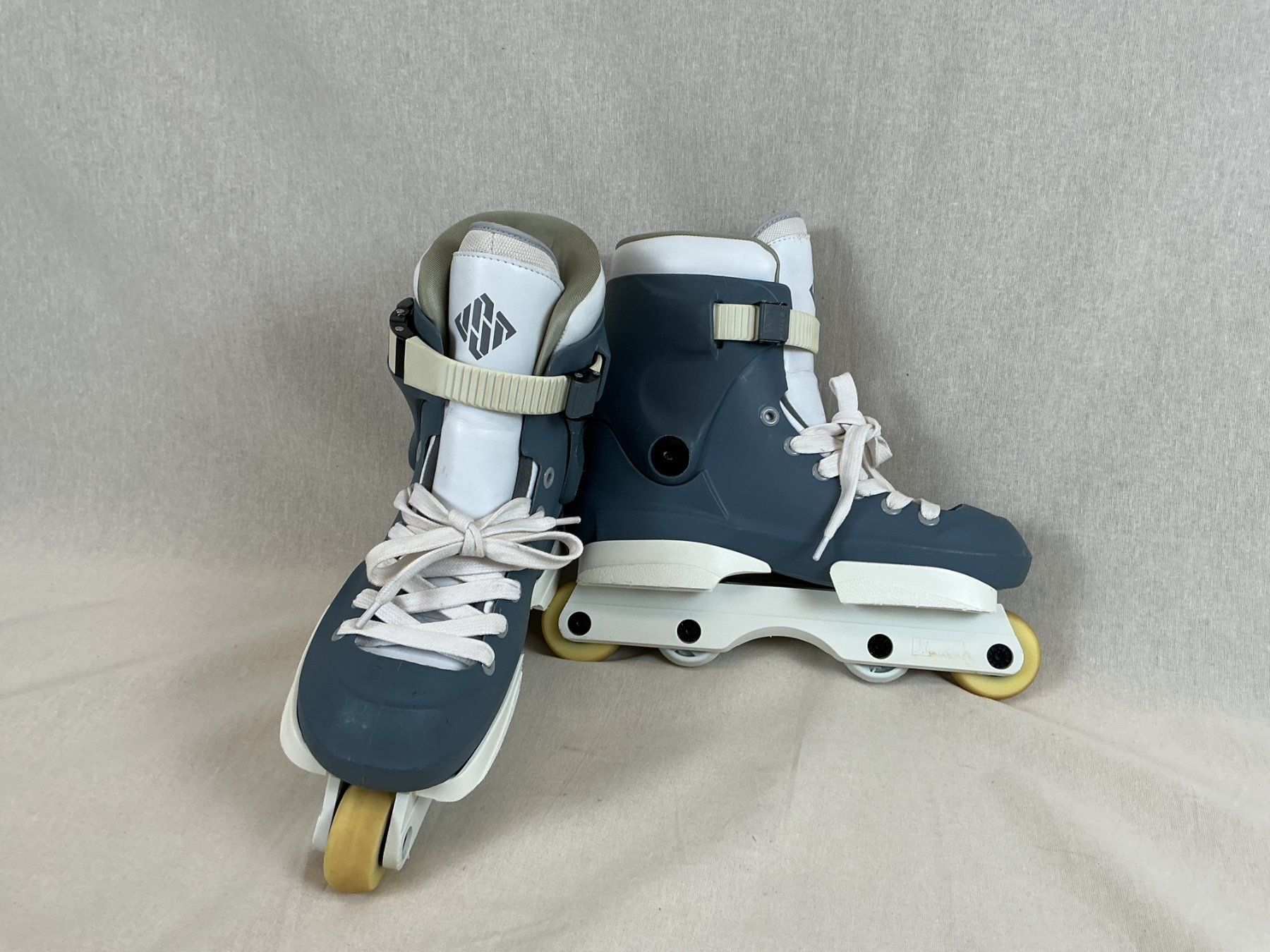 Patins à roul. & inline: USD XIV Classic Throne Kizer - Frames / Inline Skates Gr. 42 – D'occasion à Richterswil par Restwert_Richterswil 1