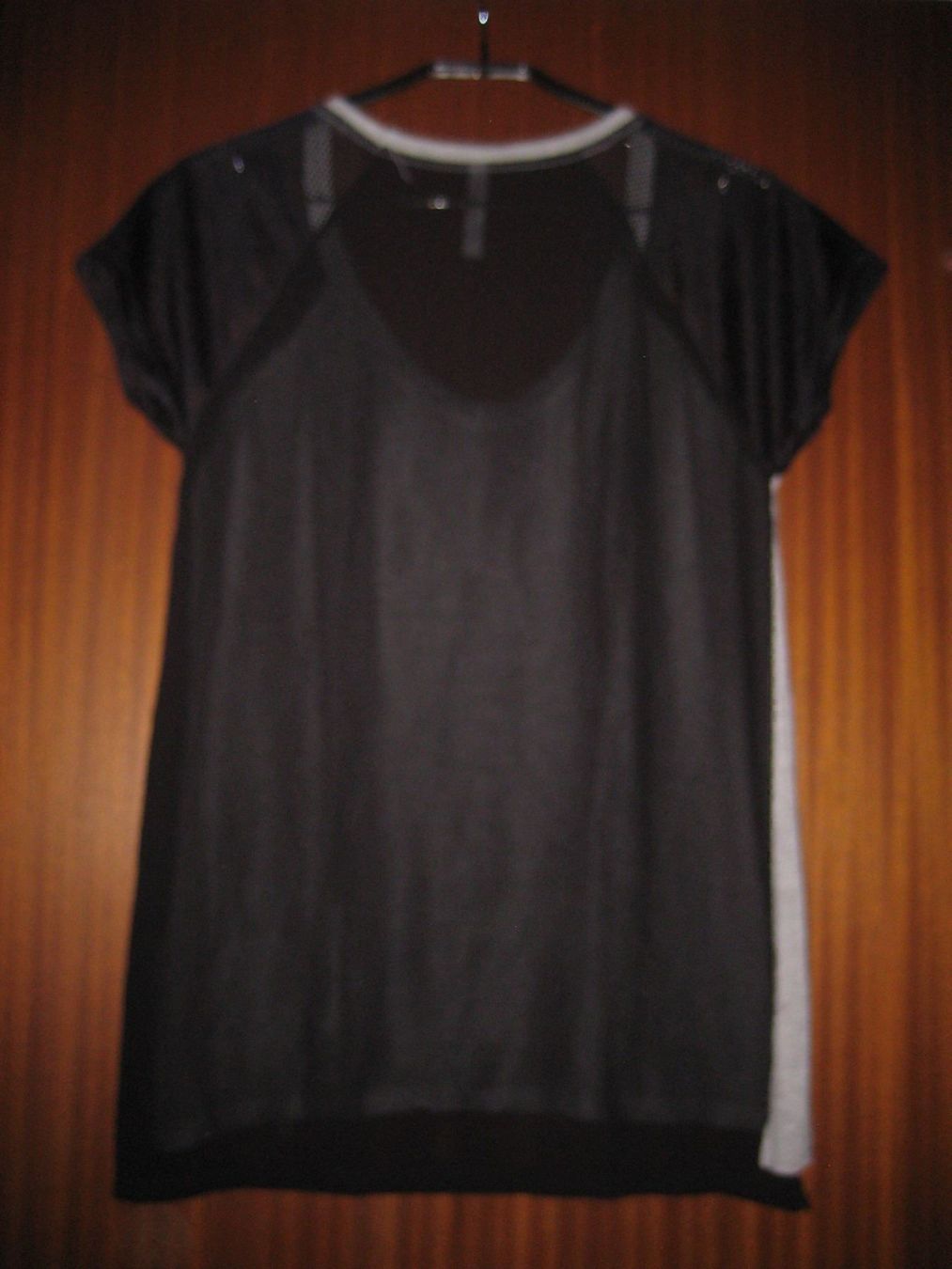 T-shirt: T-Shirt schwarz/graumeliert Grösse S/M – Nuovo (secondo la descrizione) da Füllinsdorf venduto da Schlupp 1