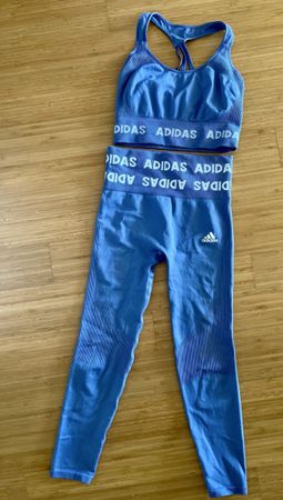 Ensemble sport Adidas bleu lavande 