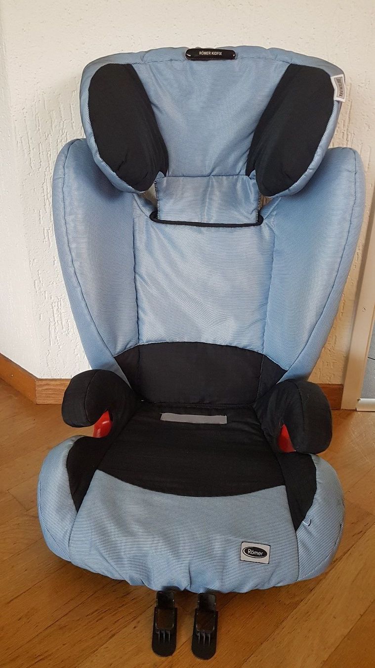 Britax Römer Seggiolini per auto: Kindersitz Römer mit Isofix – Usato da Buchrain venduto da Xaro01