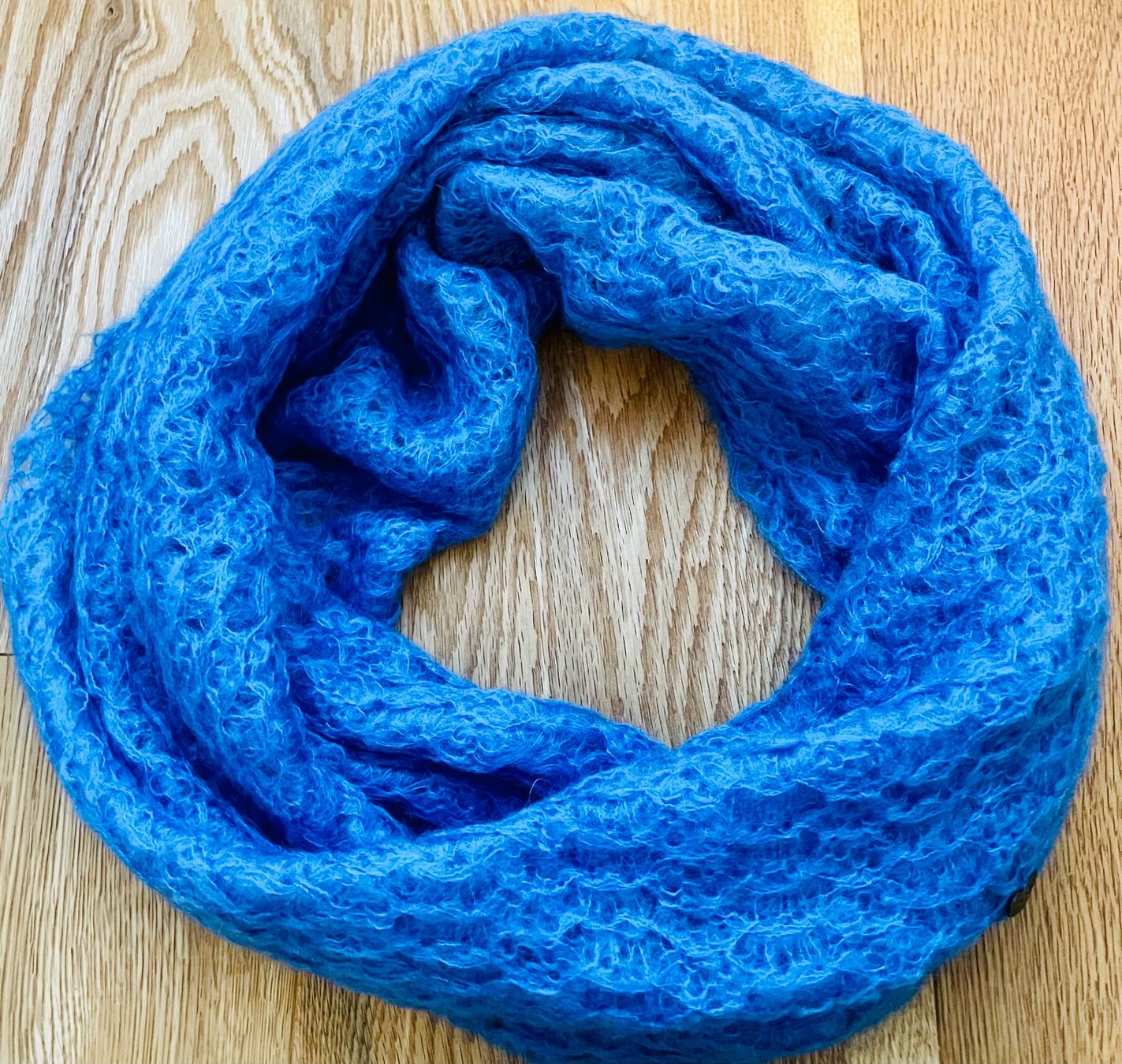Esprit Foulards & écharpes: Loopschal von ESPRIT – D'occasion à Stansstad par ale_86g5