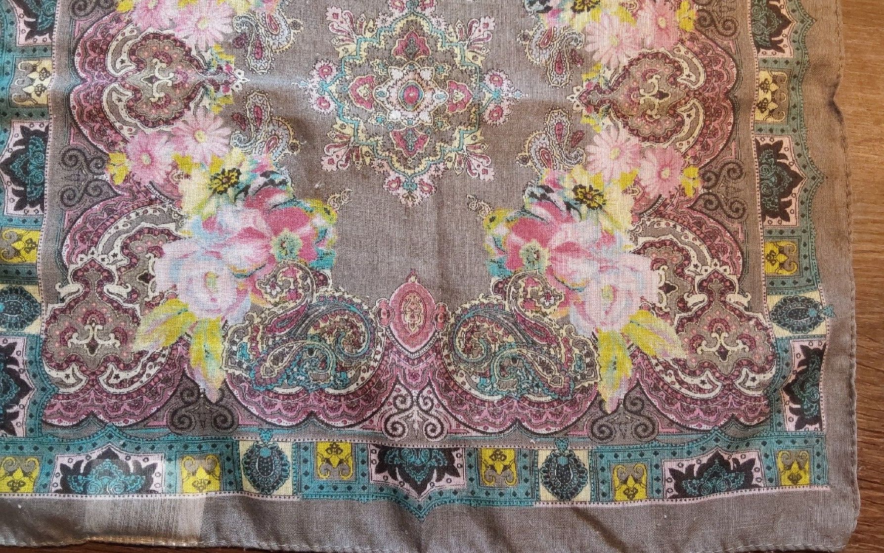 Foulards & écharpes: Pochettli Einstecktuch Polyester – D'occasion à Köniz par scopello12 1