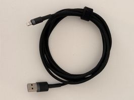 USB A auf Lightning Kabel (2 Meter), schwarz