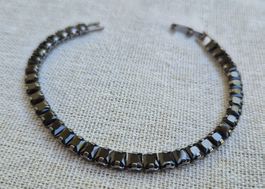 Bracciale Tennis con pietre nere, metallo scuro, 18 cm