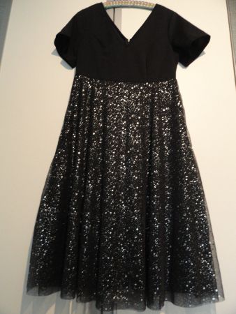 SEHR SCHÖNES KLEID GR. XL ***