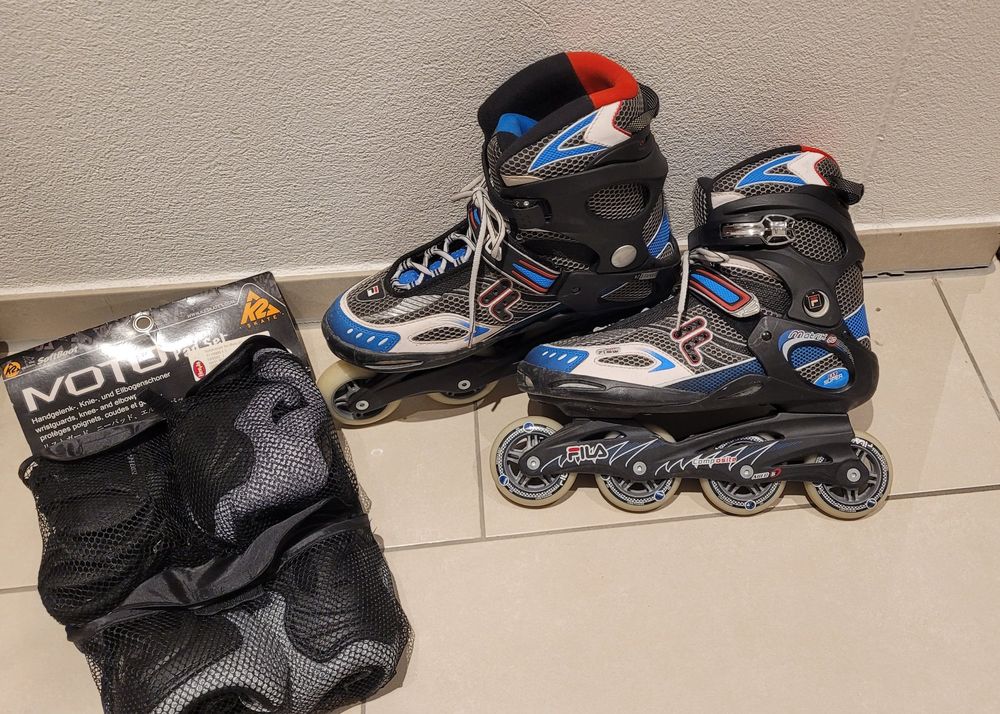 Rollerblades Inline Skates inkl. Schoner Set (Gebraucht) in Schaan für ...
