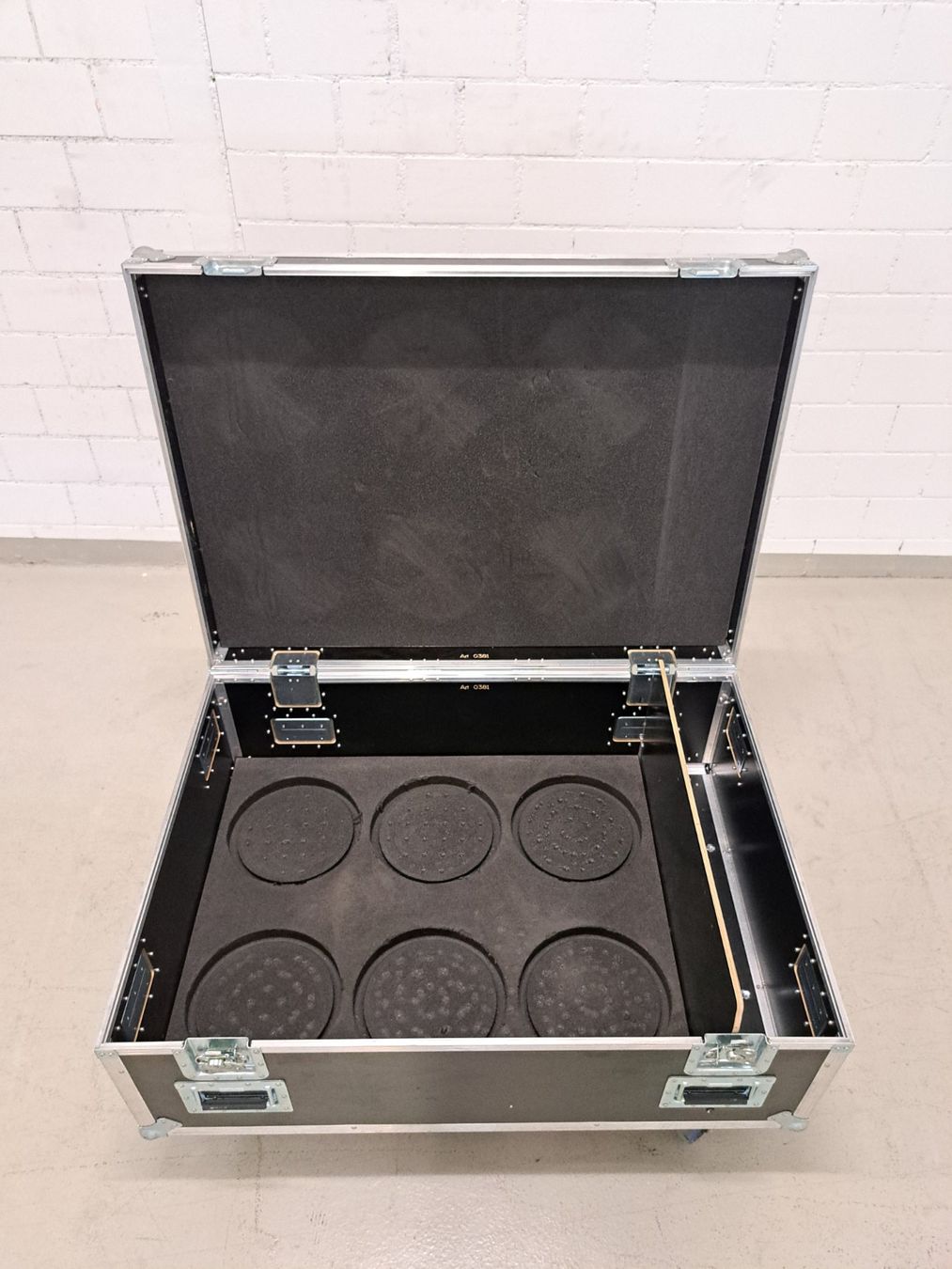 Valigie: Flight Case leer, 110 x 80 x 55cm – Usato da Embrach venduto da lichttechnik 6
