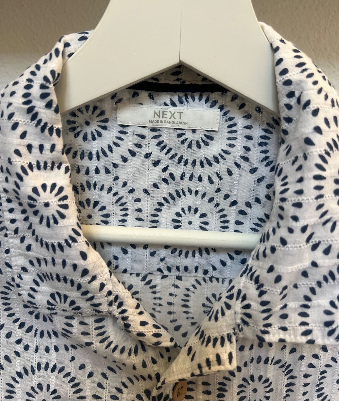 Next Chemises, T-shirts & Polos: Neues Kurzarmhemd von NEXT 152 – Neuf (Voir description) à Lengnau BE par Rubin27 2