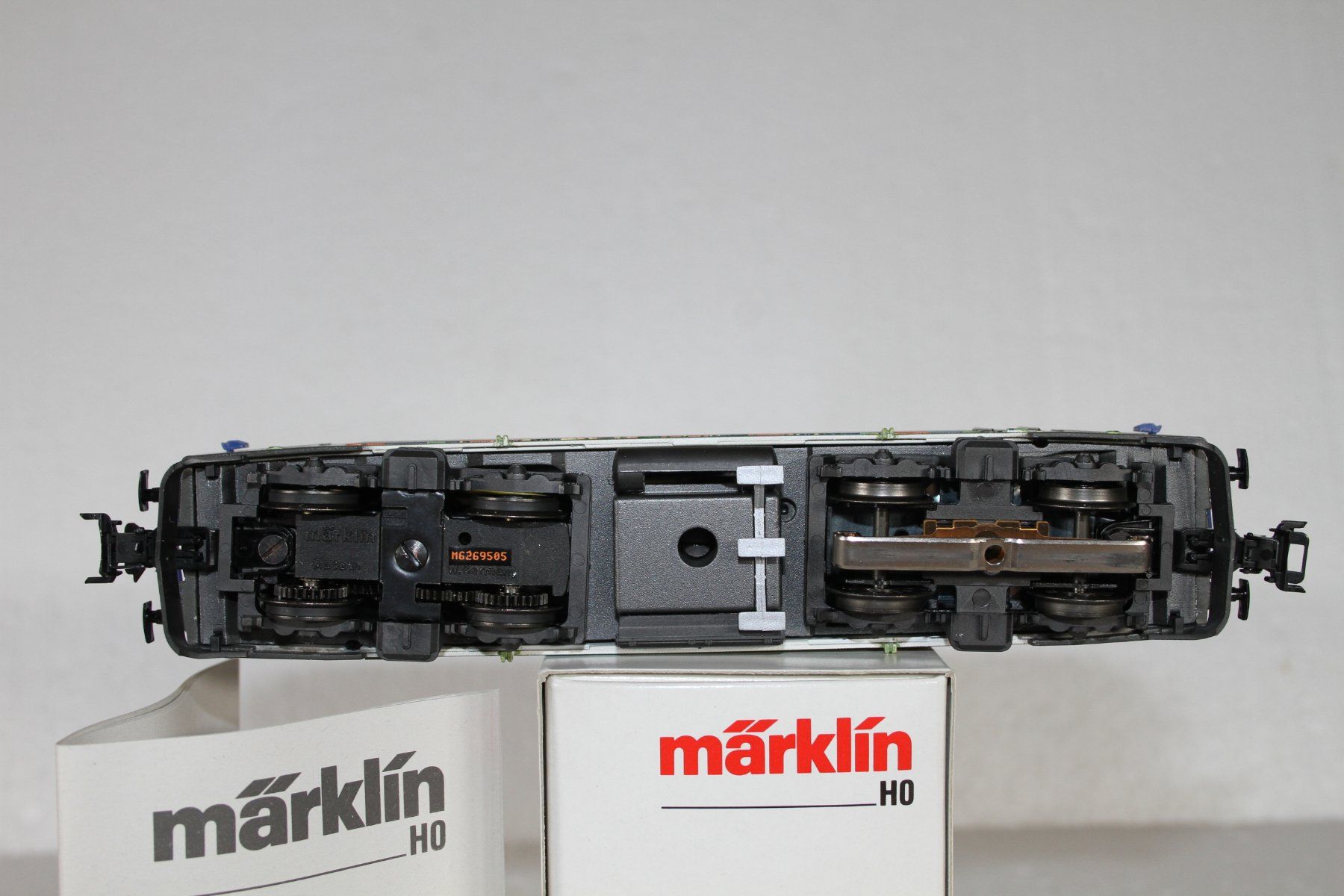 Märklin Modellini di ferrovie: Märklin 34302 SBB Re 4/4 IV , Re 446 – Usato da Triesen venduto da cor_62ts 6