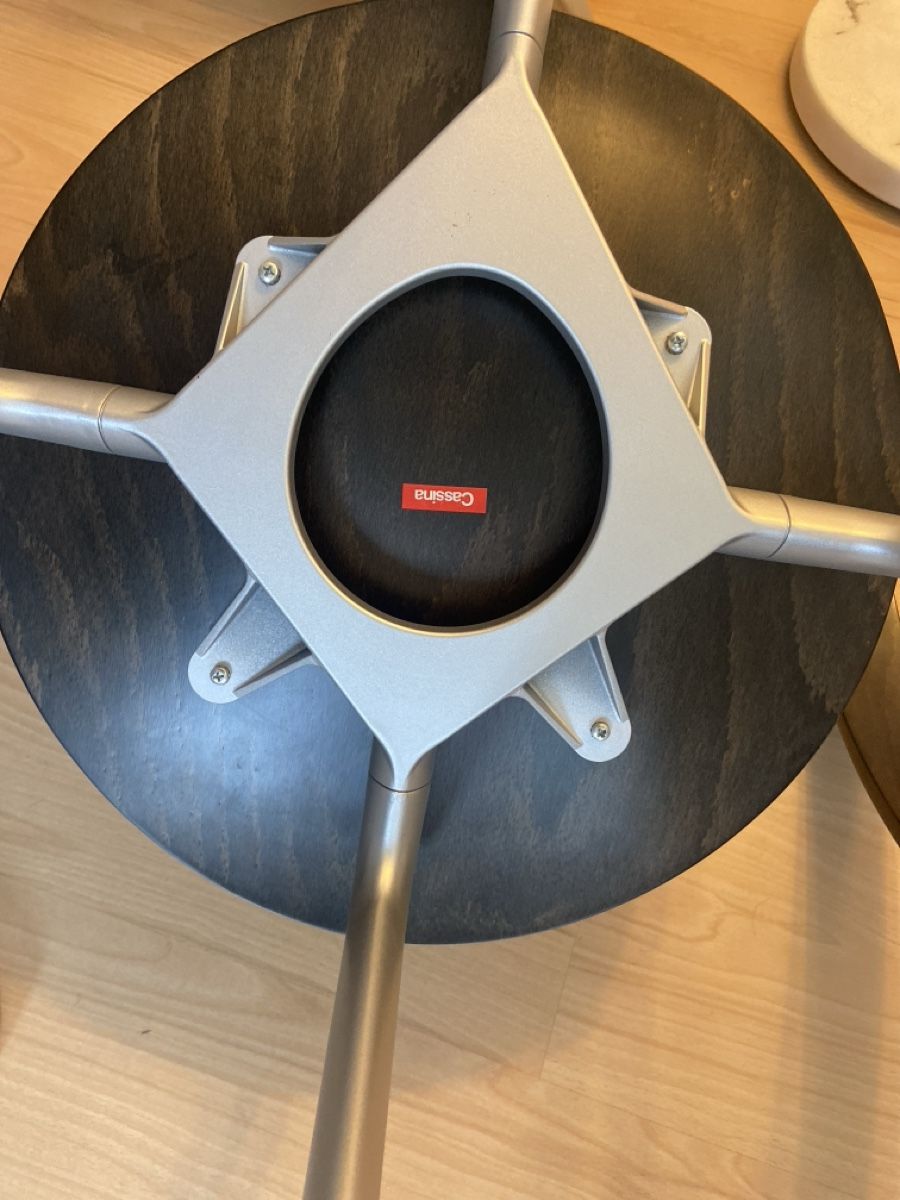 Cassina Sedie: Cassina Revers stuhl – Usato da Zürich venduto da Sk8andhate 1
