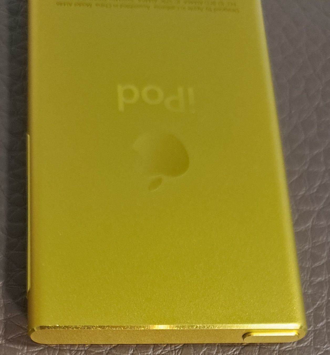 Apple Lettore multimediale portatile: ipod Modell A1446 16GB – Usato da Biel/Bienne venduto da Sasha4u 4
