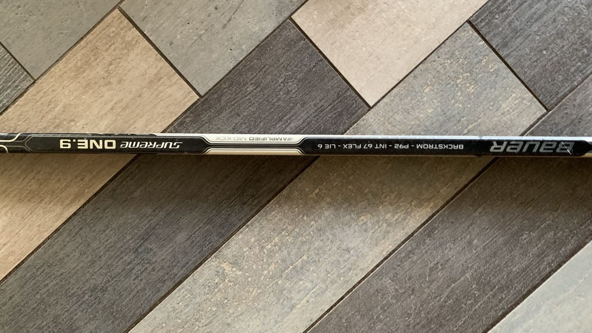 Bastoni & Pale: Bauer Eishockey Schläger Stock One.9 – Usato da Waldenburg venduto da Nina2125 1