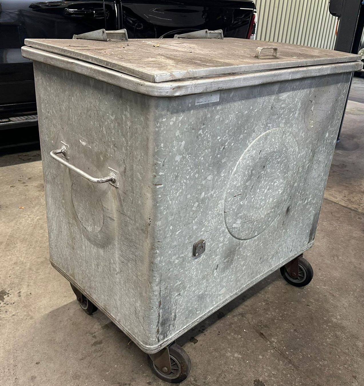 Banconi: Abfall Container gebraucht – Usato da Flühli LU venduto da Overland_Motors 1