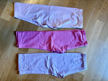 3 Leggings neu kurz Capri rosa  pink lila 134 H & M 