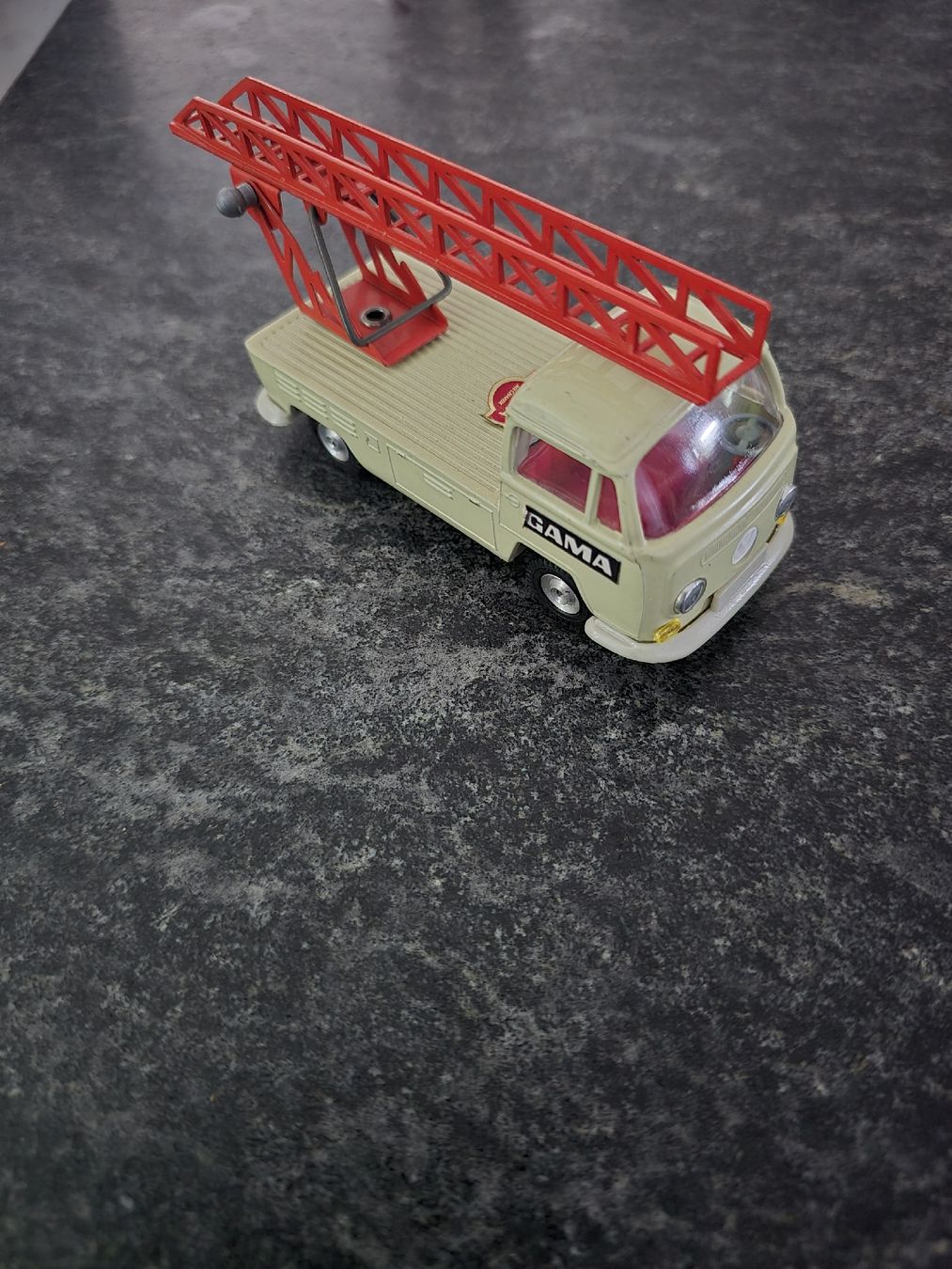 Volkswagen Modellini d'auto: altes Gama Modell VW Transporter T1 – Usato da Weiach venduto da KissGearSwiss96 6