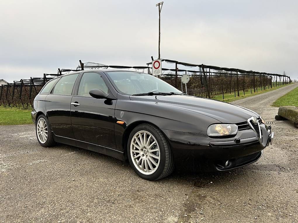Autos: Alfa 156 mit Bussomotor – D'occasion à Romanshorn par Alfagtv6