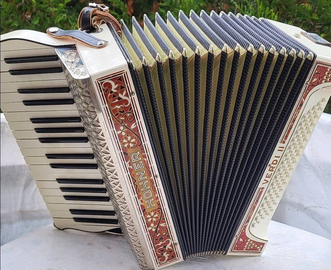 Strumenti musicali: accordéon hohner Verdi II  – Usato da Penthalaz venduto da EvandroLuz 1
