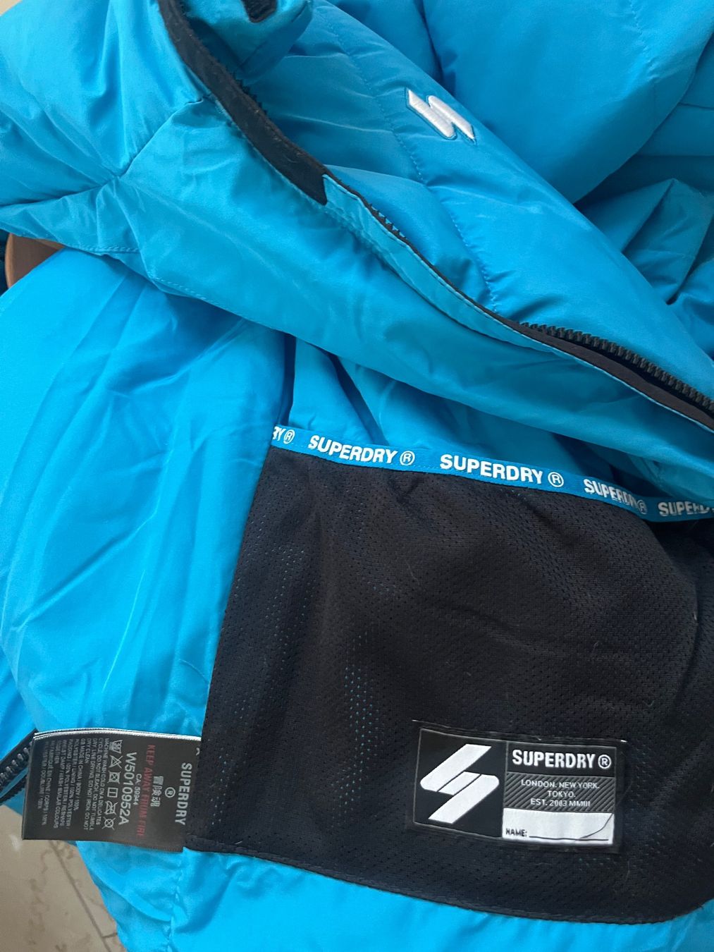 Superdry Giacche: Superdry Damen Jacke Gr. 40 M/L – Usato da Kerzers venduto da del13 7