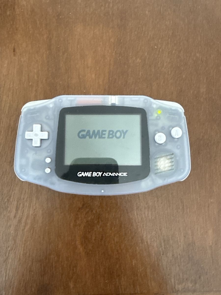 Nintendo Console: Gameboy advance. Manque le cache pour les piles  – Usato da Neuchâtel venduto da KKMJ 2
