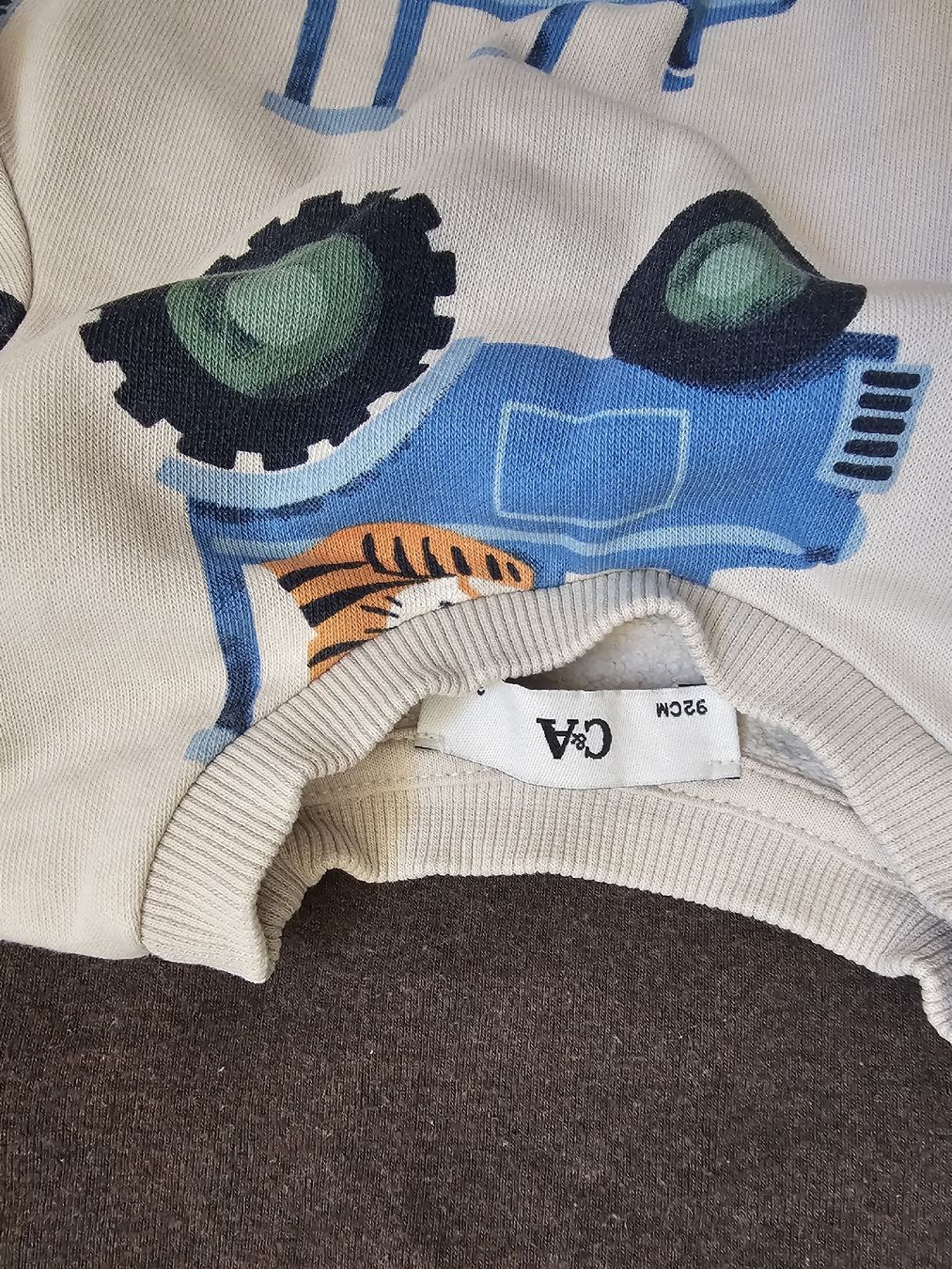 Lotti & Set di vestiti: Kids Clothing Bundle Size 92  – Usato da Willisau venduto da ber_jk2k 2
