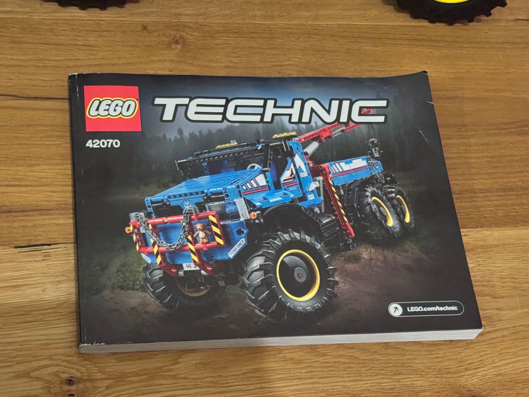Lego Kit di costruzioni: LEGO Technic 42070 - Allrad-Abschleppwagen – Usato da Rorschacherberg venduto da LIAMTHEHERO 1