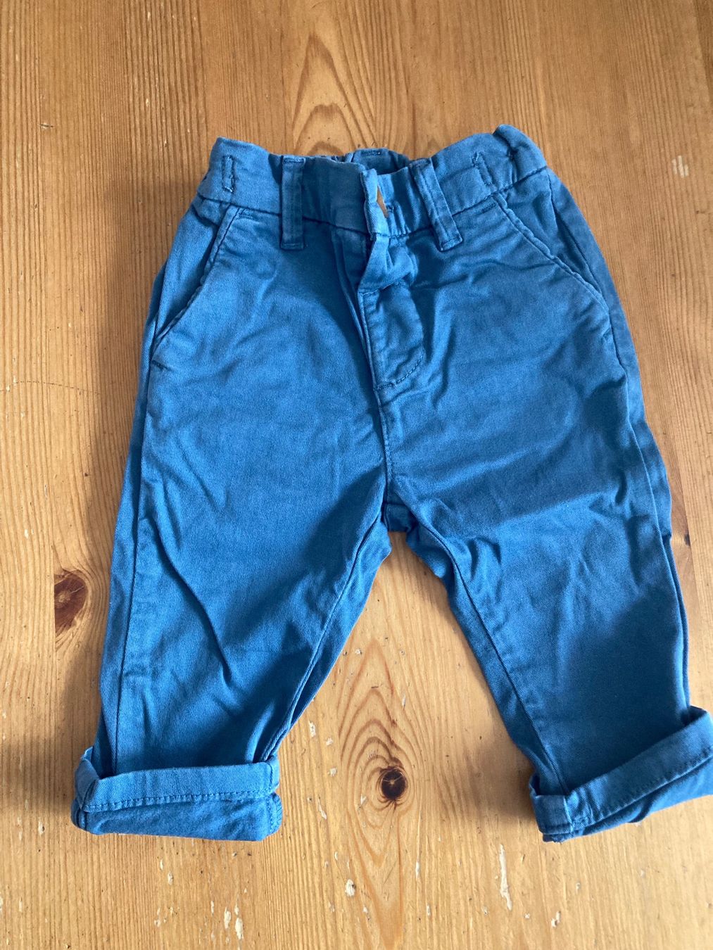 Next Hosen: Hose von next grösse 68 – Gebraucht aus bretzwil von Marca25
