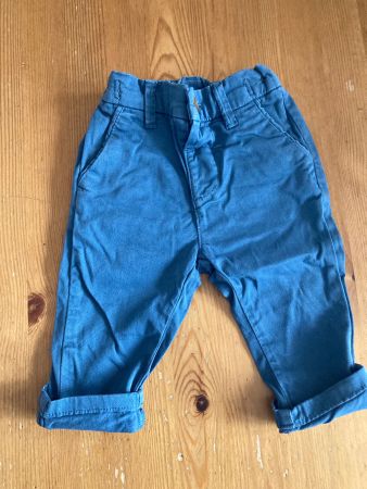 Hose von next grösse 68