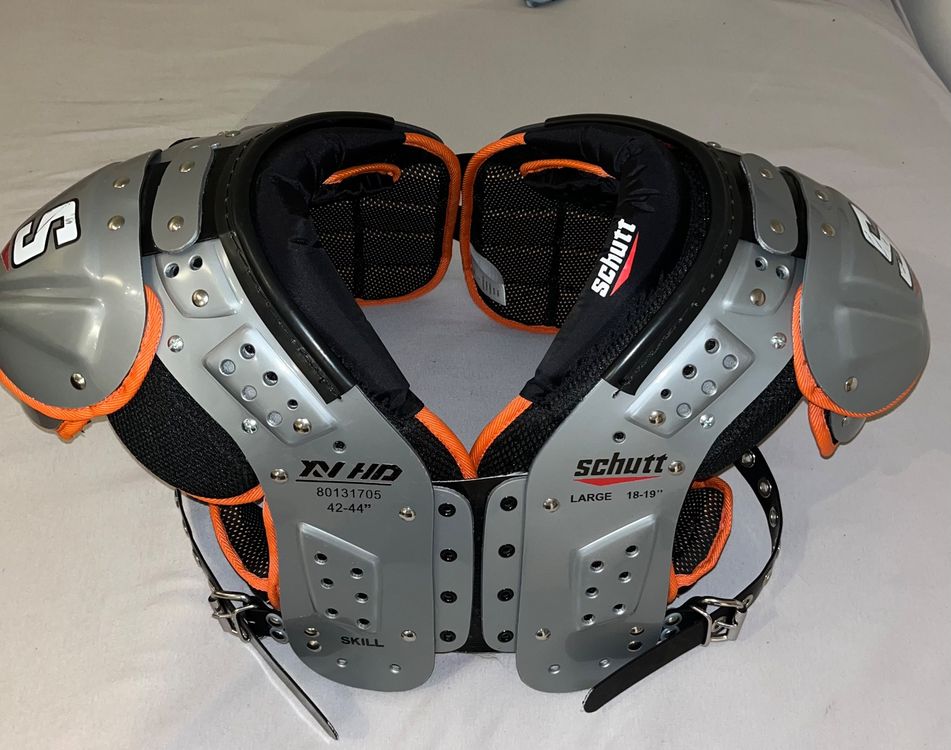 American Football Shoulder Pads Kaufen auf Ricardo