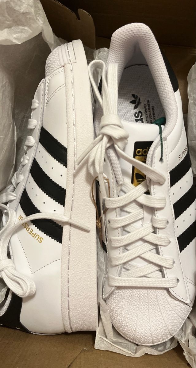 Adidas Scarpe da uomo: Chaussures Adidas Superstar taille 40 – Nuovo e nell'imballaggio originale da Lausanne venduto da nat_8fc5 2