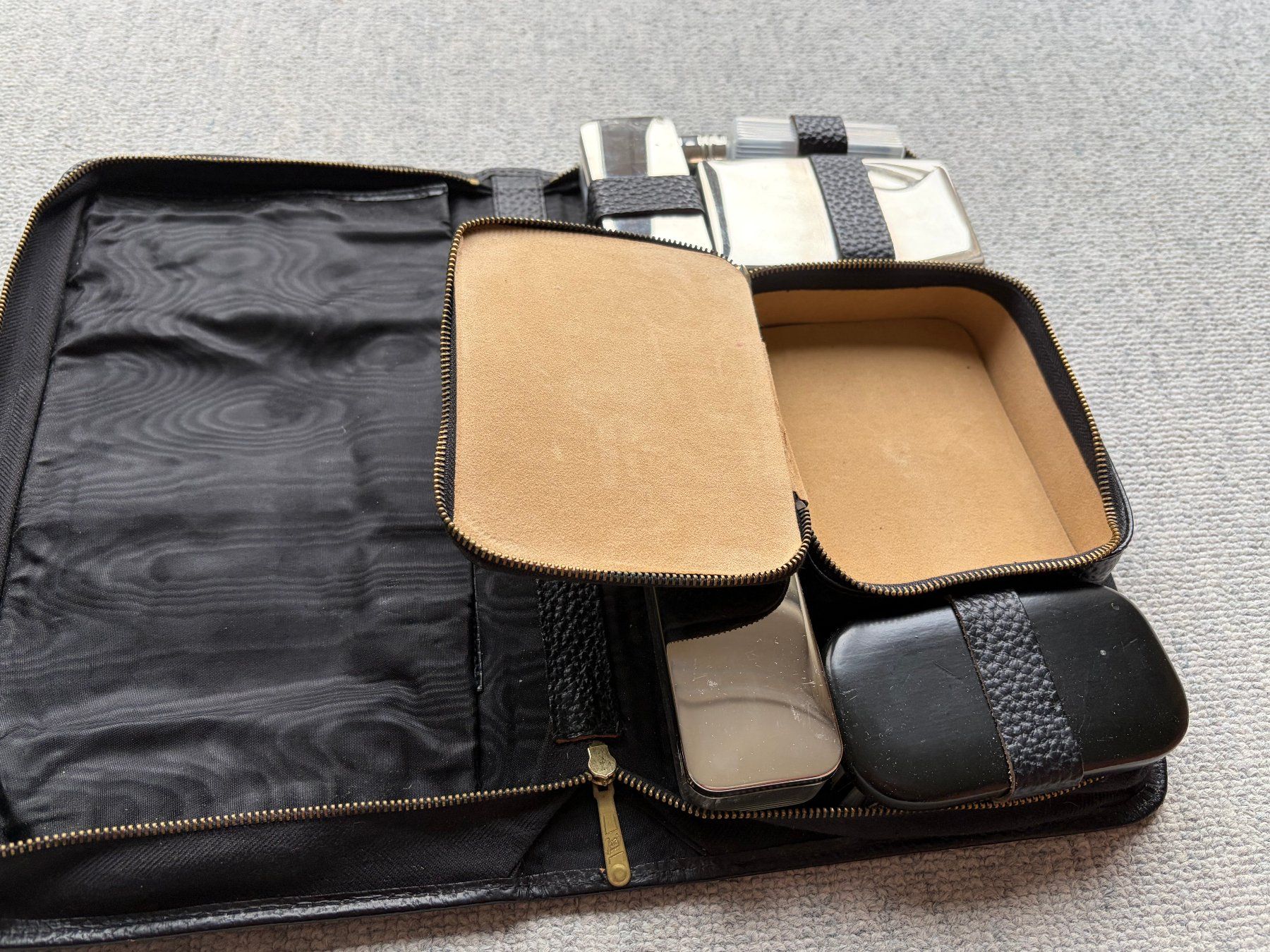 Custodie per cosmetici: Vintage Leder-Necessaire – Nuovo (secondo la descrizione) da Uster venduto da htm1 1