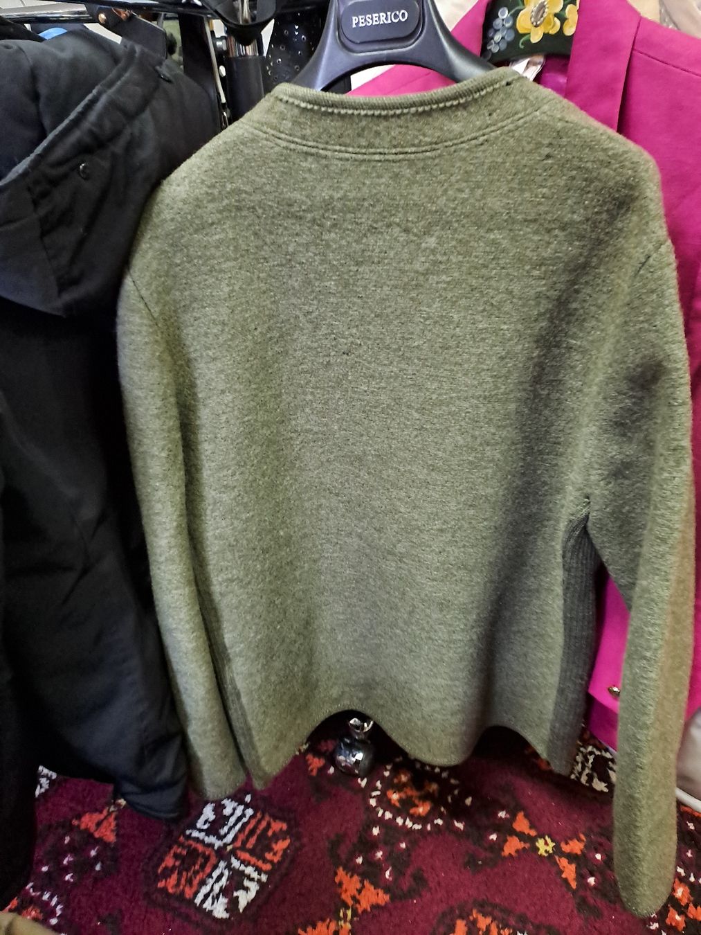 Jacken: Wunderschöne Trachtenjacke aus Wolle, Grösse 40/M – Gebraucht aus Zürich von Schoebi19 1