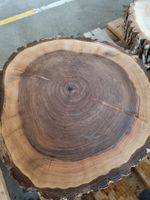 Nussbaum Baumscheibe Massivholz Deko Beisteltisch 83 mm