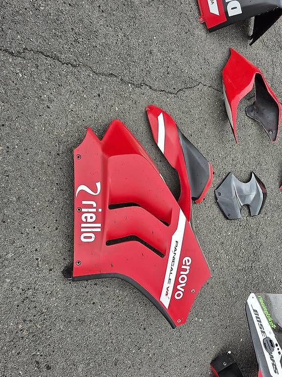 Ciotole: Panigale V4 Rennschale – Usato da Zizers venduto da AstraT 3