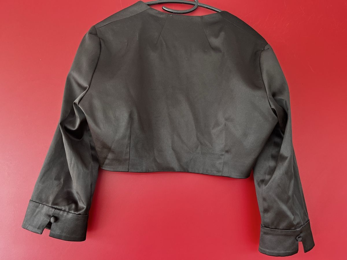 Esprit Bolero: Boléro noir Esprit Collection taille M – Usato da Romont FR venduto da cat_j6ww 1