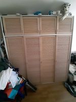 Kleiderschrank