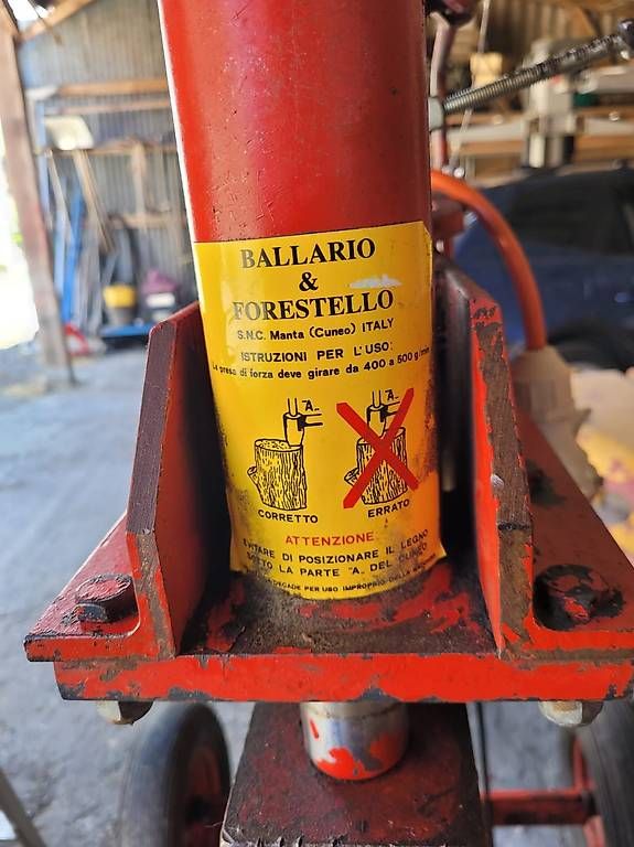 Gravures sur bois: Holzspaltmaschine – D'occasion à Subingen par pro_nsr6 4