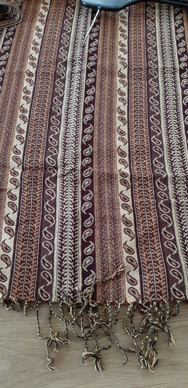 Foulard & Sciarpe: Eleganter Schal, – Usato da Winterthur venduto da meci02