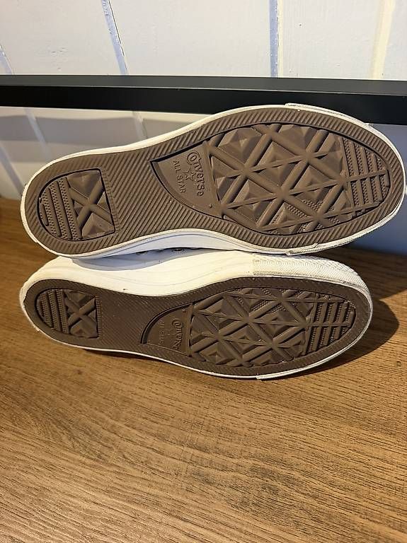 Scarpe da uomo: Converse  – Usato da Neudorf venduto da Des_1993 2