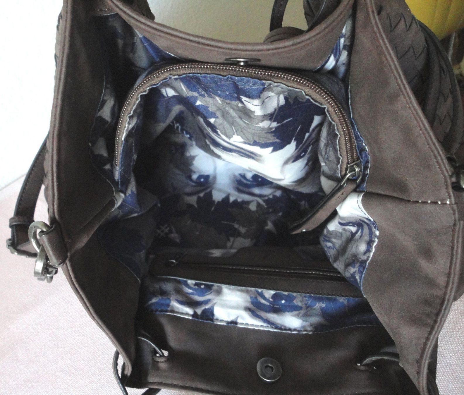 Suri Frey Taschen für Damen: Handtasche SURI FREY neuwertig – Neu (gemäss Beschreibung) aus zürich von parts5060 1