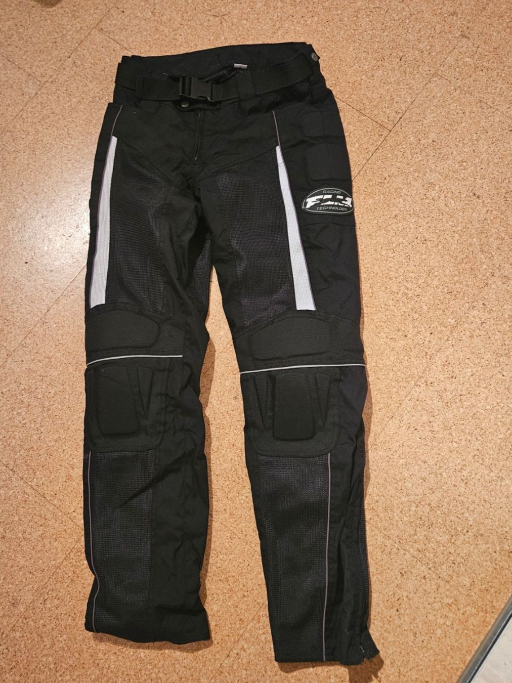 FLM Kleiderpakete: Motorradset – Gebraucht aus Hellbühl von Chaki7 1