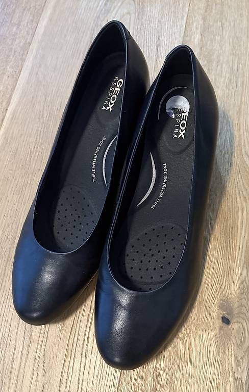 Geox Chaussures femmes: GEOX Damenschuhe - Gr. 40, Neu – D'occasion à Möhlin par svd_r8h5