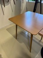 Esstisch quadratisch Buche massiv 80x80cm von Ton (cz)
