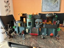 Ritterburg mit Figuren von Fisher-Price
