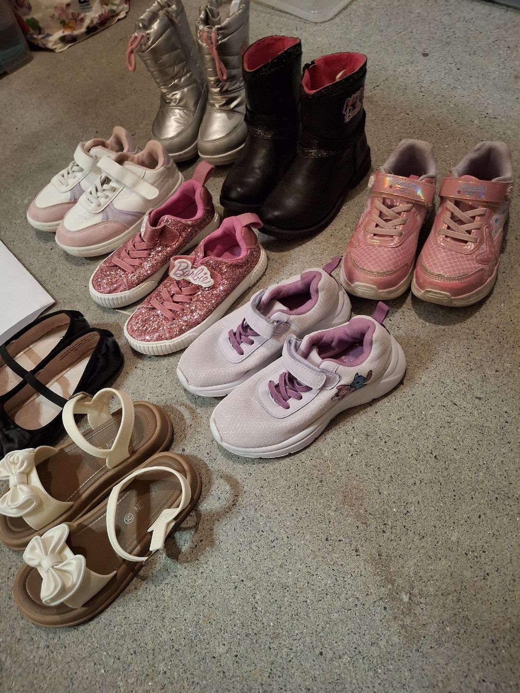 Scarpe per ragazze: Kinderschuhe  Grösse 29 Konvolut – Usato da Ebikon venduto da mar_sxj5 2