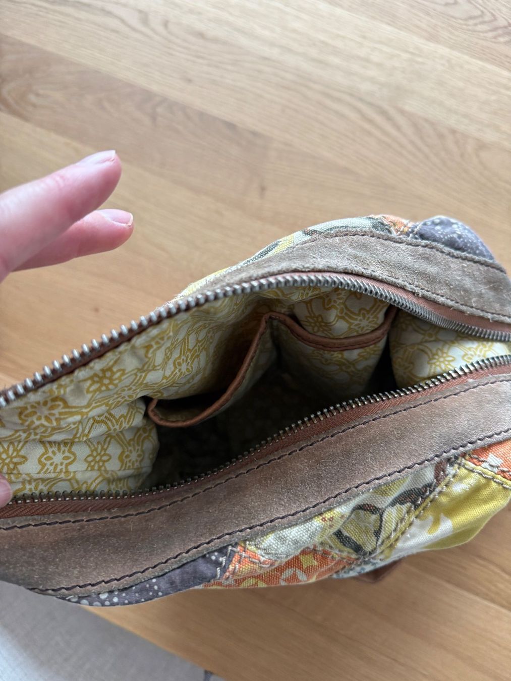 Fossil Taschen für Damen: Fossil Umhängetasche Patchwork Design – Gebraucht aus Eglisau von Wendi0 2