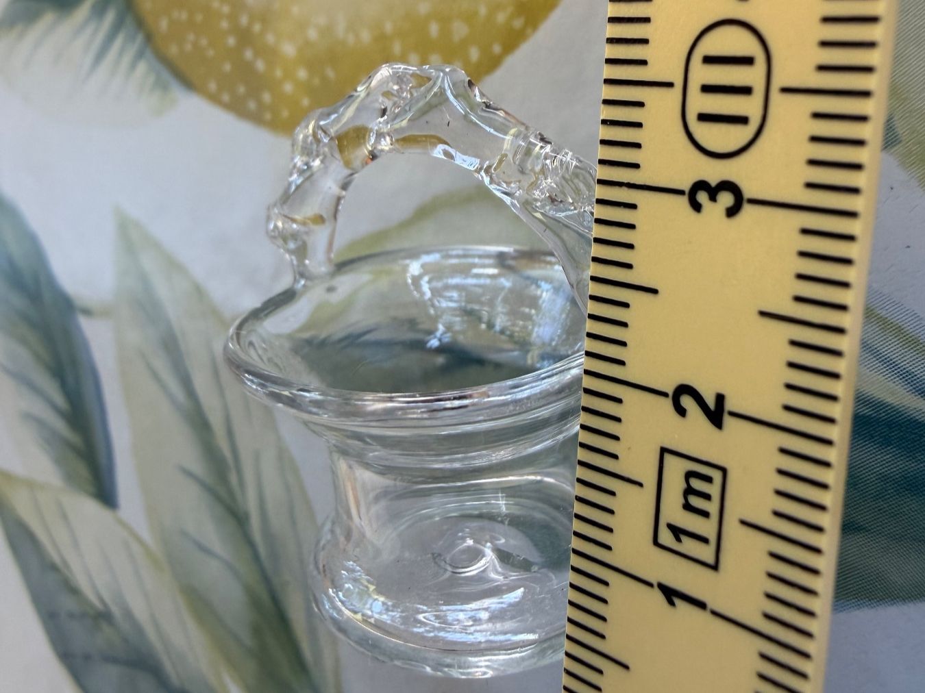 Case e mobili per bambole: Miniatur Glas Korb mit Henkel, Puppenstube oder Setzkasten – Nuovo (secondo la descrizione) da Egg b. Zürich venduto da Mogli93 1
